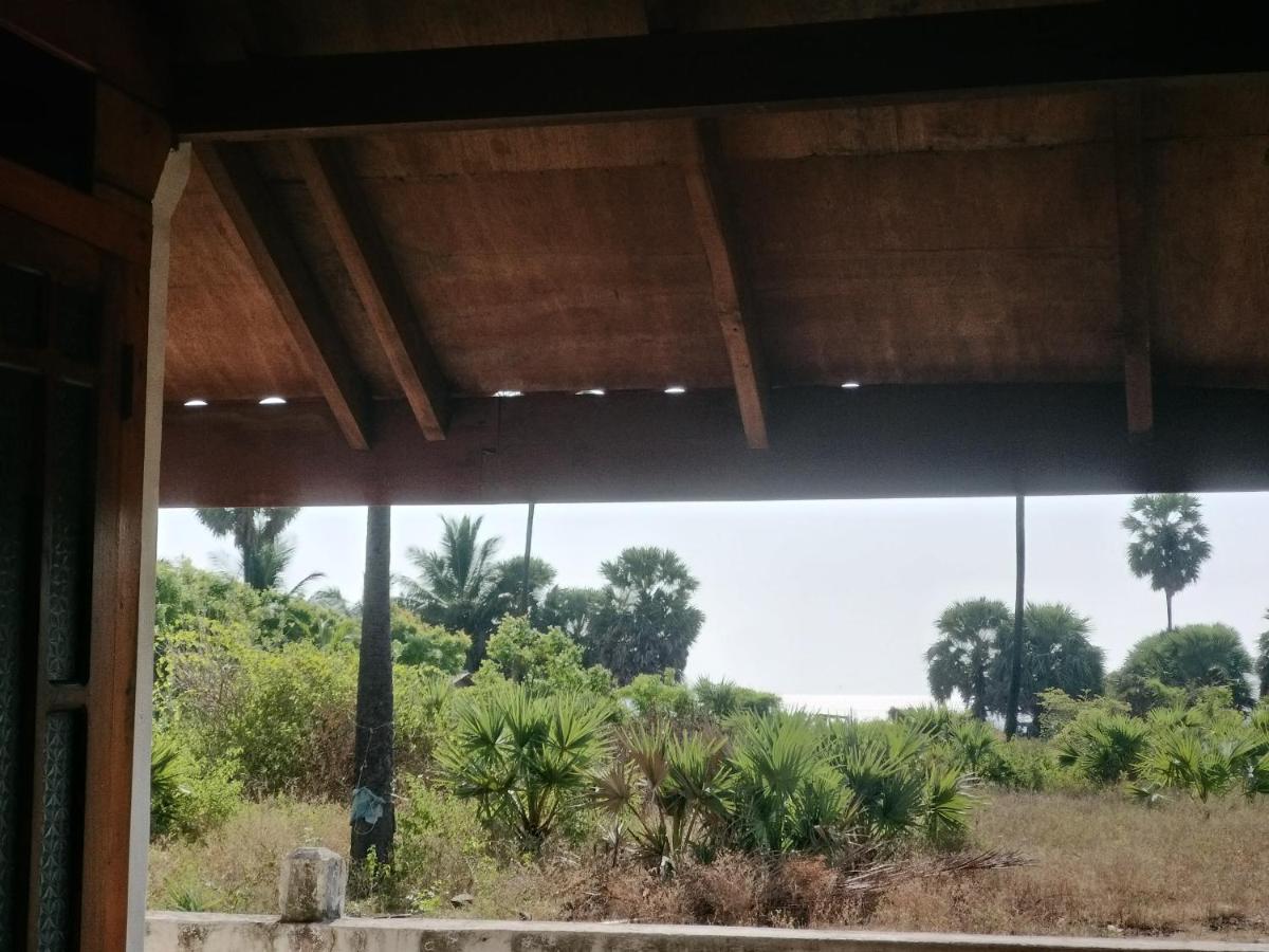 Dot Bey Beach Cabana Trincomalee Kültér fotó