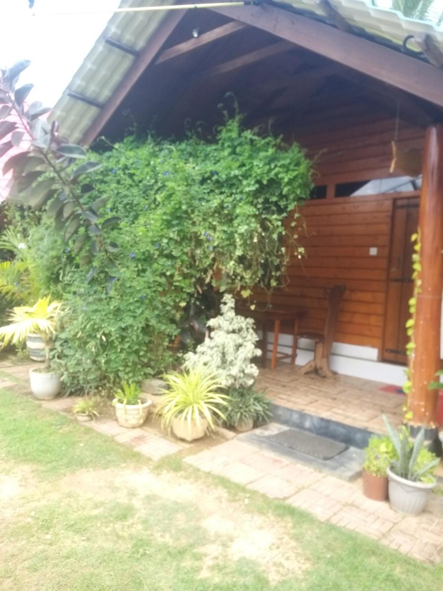 Dot Bey Beach Cabana Trincomalee Kültér fotó