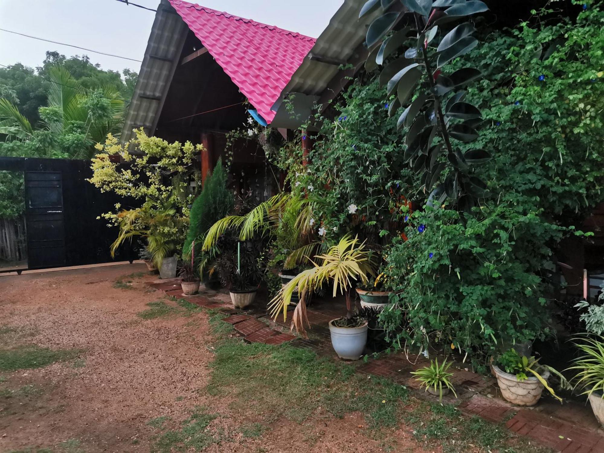 Dot Bey Beach Cabana Trincomalee Kültér fotó